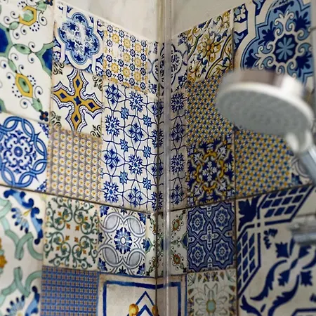 Apartment Murales In Bed Neapel